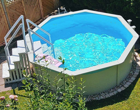 Schody do basenu 4 stopnie z poręczą GRE