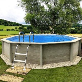 Basen kamienny z efektem drewna NATURALIS 4,93 x 1,28 m