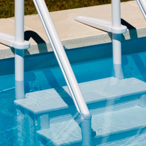 Schody do basenu 4 stopnie z poręczą GRE