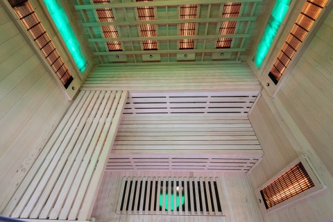 Sauna na podczerwień z kamieniem solnym 180x160x200 cm 4-osobowa Infrared