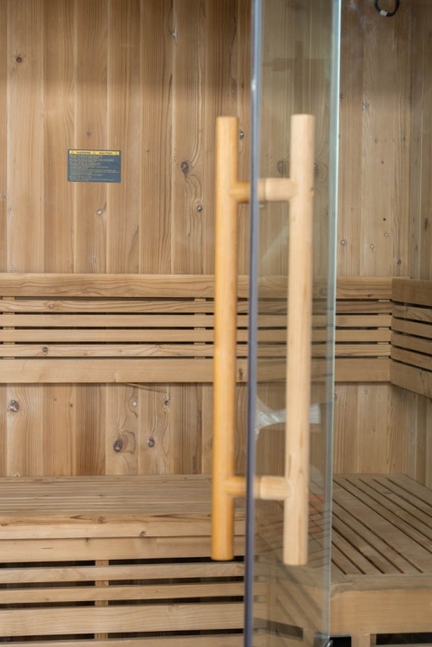 Sauna ogrodowa sucha z piecem HARVIA 8kW 175x130x200 cm 3 osobowa