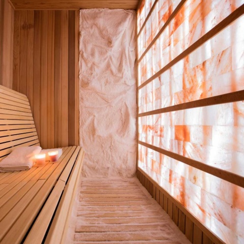 Sauna sucha z piecem HARVIA 6 kW, lewa kamieniem solnym i izolacją ścian 150x140x200 cm 3 osobowa